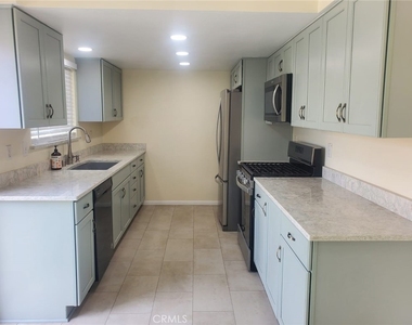 8039 Puritan - Photo Thumbnail 9