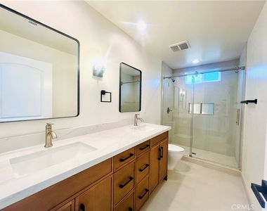 1704 E Vine Avenue - Photo Thumbnail 11