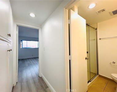 857 N Vineyard - Photo Thumbnail 14