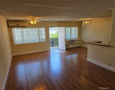 1035 Western - Photo Thumbnail 7