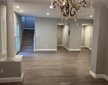 746 W Huntington - Photo Thumbnail 4