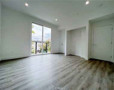 95 Harkness Avenue - Photo Thumbnail 3