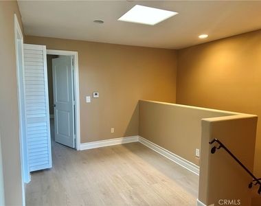 5555 Carpenter - Photo Thumbnail 12