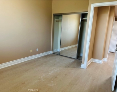 5555 Carpenter - Photo Thumbnail 17