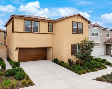 2972 E Calgary - Photo Thumbnail 1