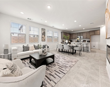 2972 E Calgary - Photo Thumbnail 7