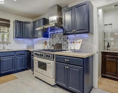 632 Shaddick - Photo Thumbnail 2