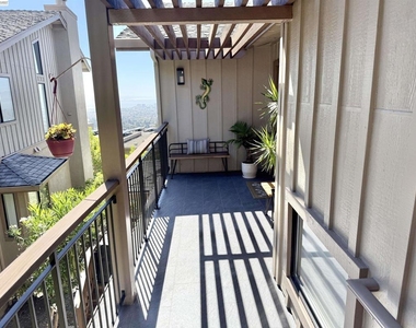 8 Starview Dr - Photo Thumbnail 2
