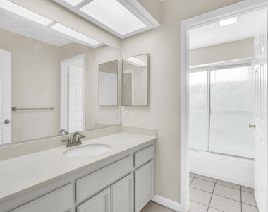 880 Woodsong Lane - Photo Thumbnail 33