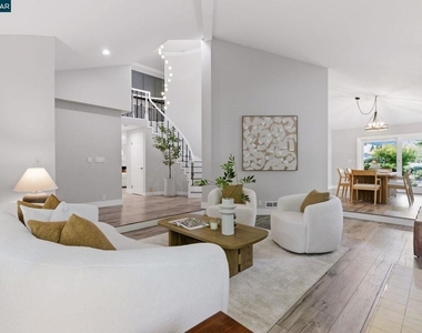 316 316 Live Oak Dr - Photo Thumbnail 1