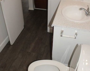 14108 Doty Avenue - Photo Thumbnail 10