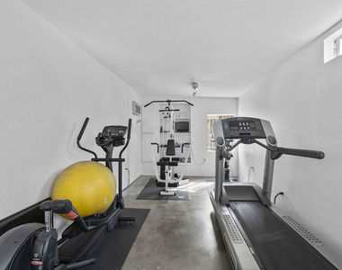 2714 Auburn Street - Photo Thumbnail 22
