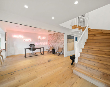 1330 Londonderry Place - Photo Thumbnail 38