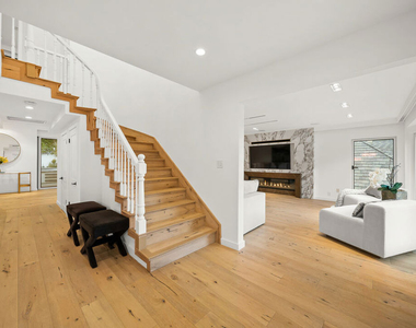 1330 Londonderry Place - Photo Thumbnail 35