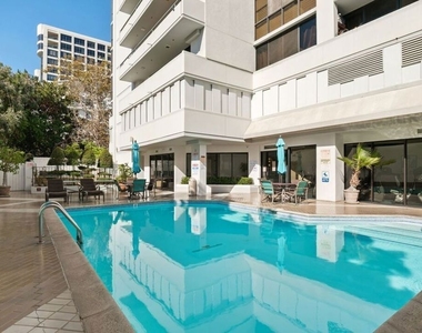 10660 Wilshire Boulevard - Photo Thumbnail 17