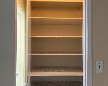 12300 Pacific Avenue - Photo Thumbnail 7