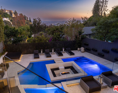 8842 Evanview Drive - Photo Thumbnail 12