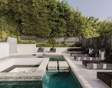 8842 Evanview Drive - Photo Thumbnail 45