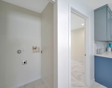 5128 W 133rd Street - Photo Thumbnail 14