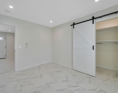 5128 W 133rd Street - Photo Thumbnail 12