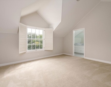 1146 Corsica Drive - Photo Thumbnail 14