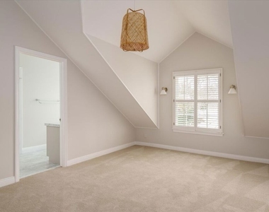 1146 Corsica Drive - Photo Thumbnail 16