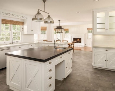 1146 Corsica Drive - Photo Thumbnail 9