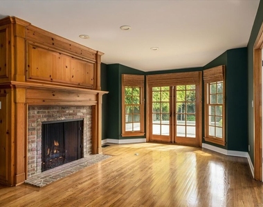 1146 Corsica Drive - Photo Thumbnail 7