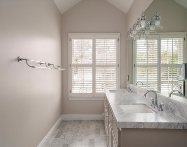 1146 Corsica Drive - Photo Thumbnail 17