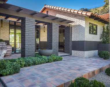 1707 Rising Glen Road - Photo Thumbnail 8