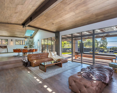 1707 Rising Glen Road - Photo Thumbnail 16