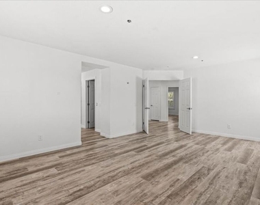 11962 Alpine Drive - Photo Thumbnail 28