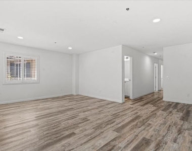11962 Alpine Drive - Photo Thumbnail 21