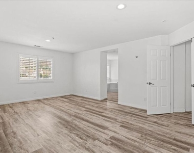 11962 Alpine Drive - Photo Thumbnail 27