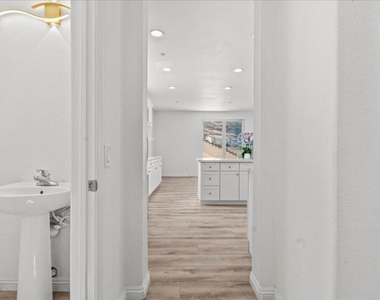 11962 Alpine Drive - Photo Thumbnail 36