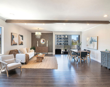 1101 Rexford Drive - Photo Thumbnail 3