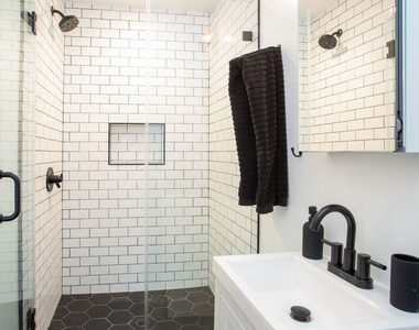 748 N Citrus Avenue - Photo Thumbnail 12