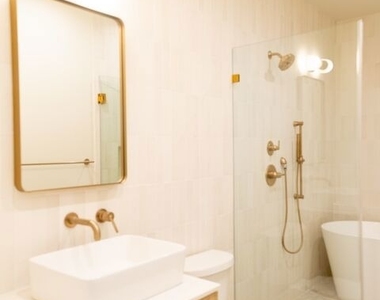 1409 N Hudson Avenue - Photo Thumbnail 10