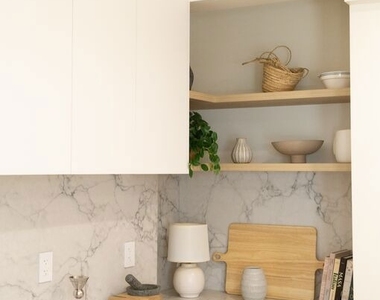1409 N Hudson Avenue - Photo Thumbnail 2