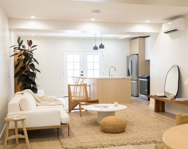 1409 N Hudson Avenue - Photo Thumbnail 6