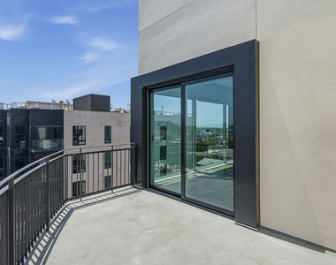 3555 Overland Avenue - Photo Thumbnail 17