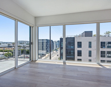 3555 Overland Avenue - Photo Thumbnail 5