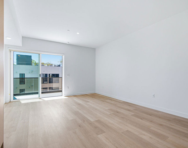3555 Overland Avenue - Photo Thumbnail 7
