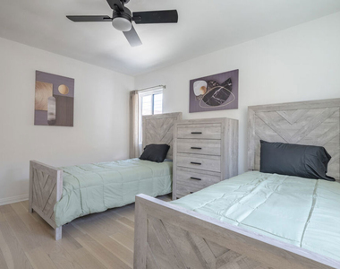 9410 S 4th Avenue - Photo Thumbnail 10