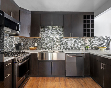 9410 S 4th Avenue - Photo Thumbnail 8