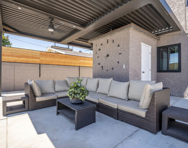 9410 S 4th Avenue - Photo Thumbnail 3