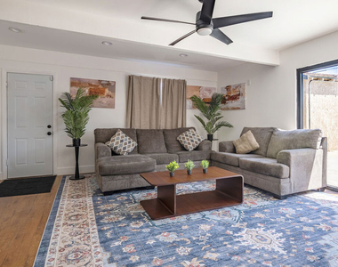 9410 S 4th Avenue - Photo Thumbnail 7