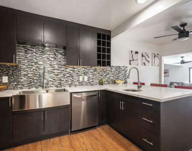 9410 S 4th Avenue - Photo Thumbnail 1
