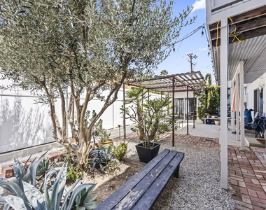 1807 Montana Ave - Photo Thumbnail 36