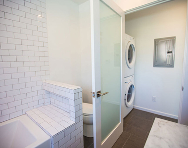 1807 Montana Ave - Photo Thumbnail 11